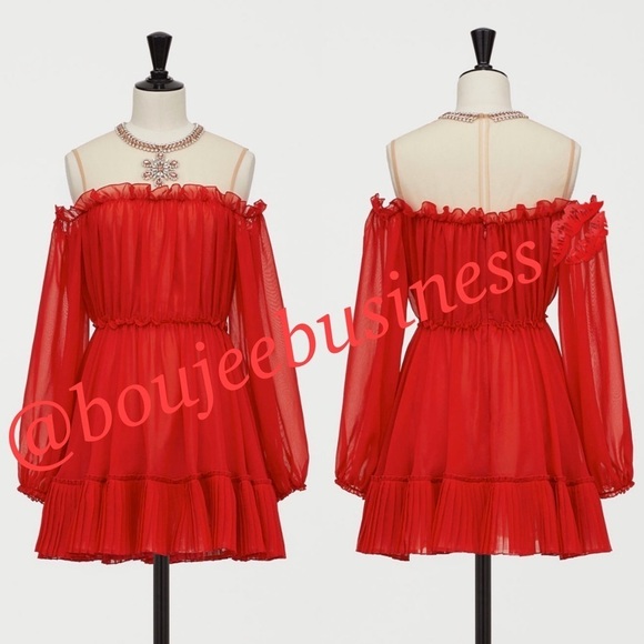 Giambattista Valli x H&M Open-Shoulder Dress - Picture 7 of 8